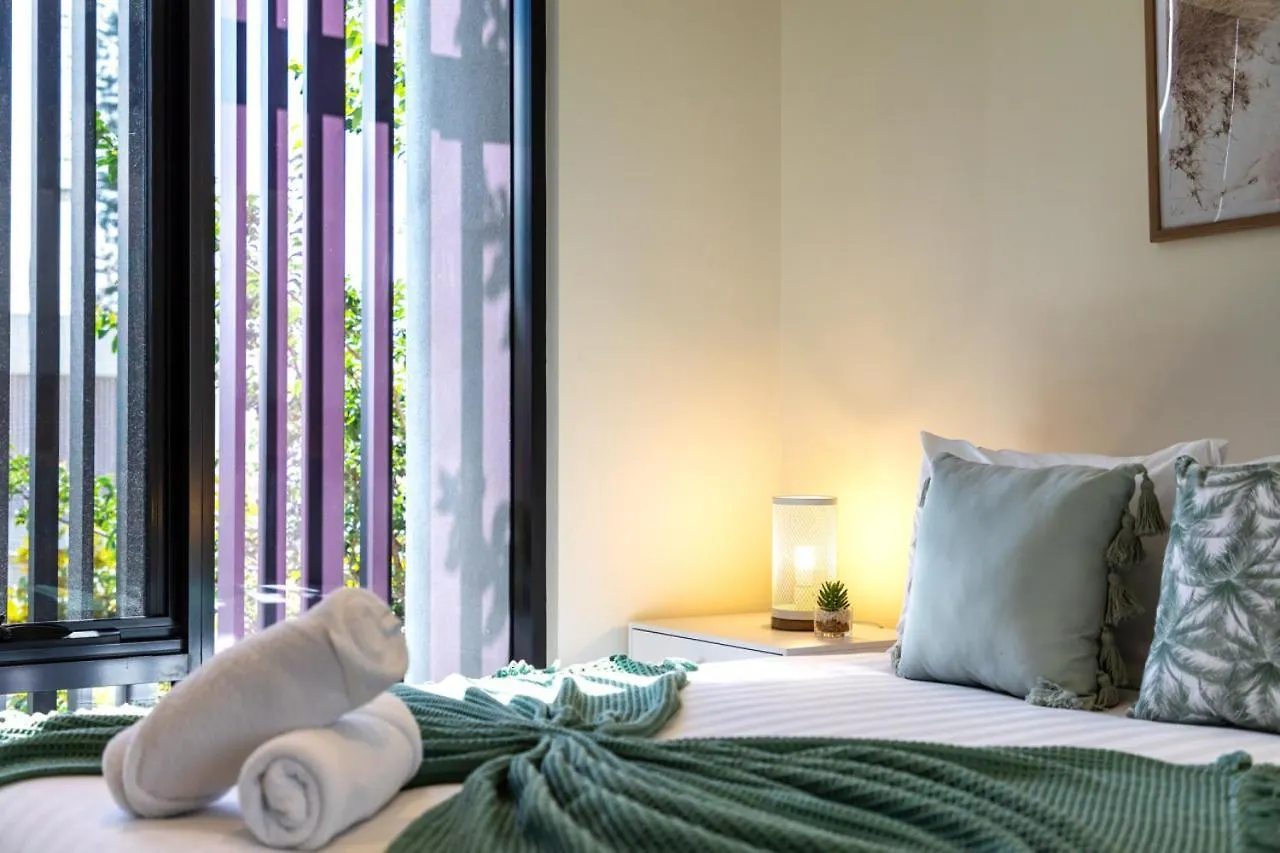 Modern Palms Getaway Villa Gold Coast