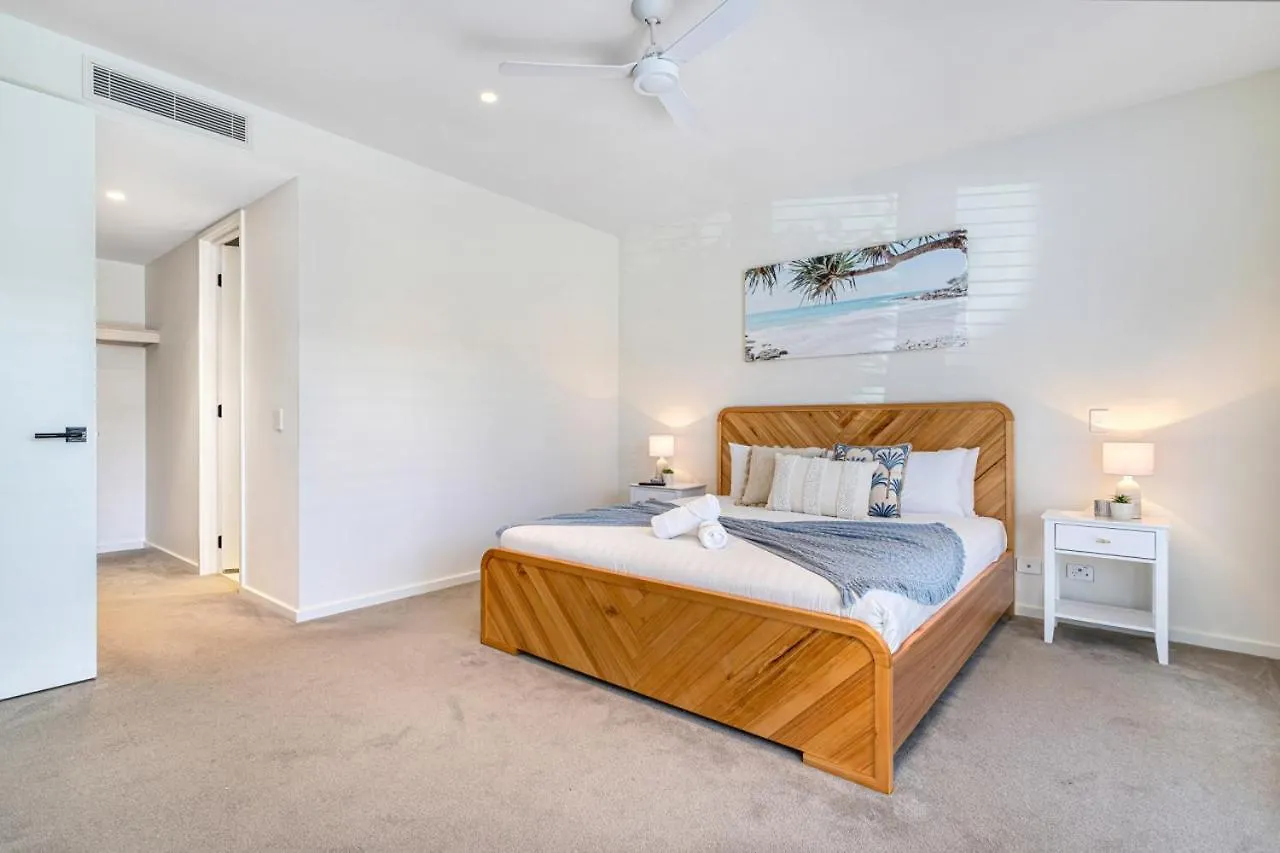 Modern Palms Getaway Villa Gold Coast