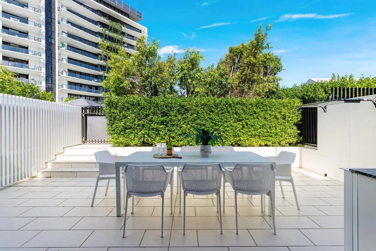 Holiday home Modern Palms Getaway Villa Gold Coast