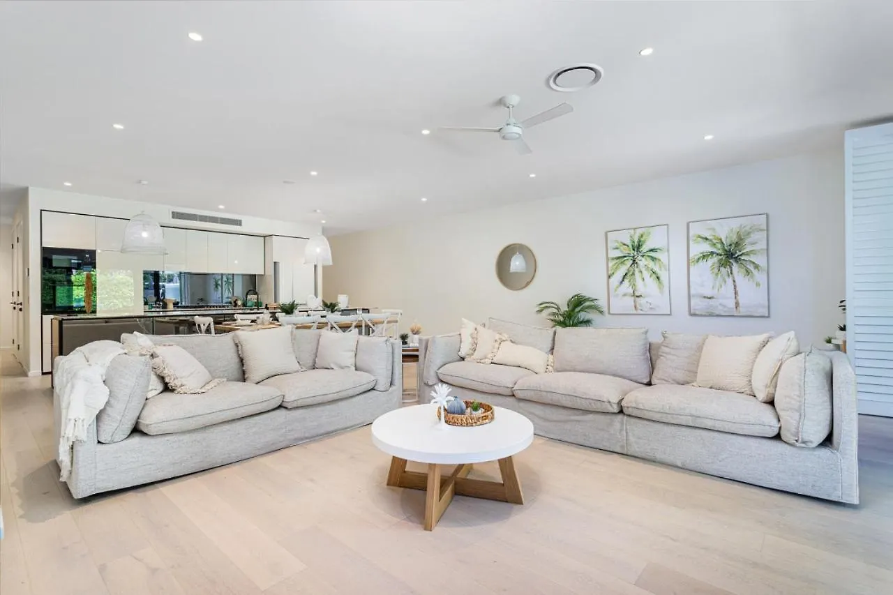 Holiday home Modern Palms Getaway Villa Gold Coast Australia