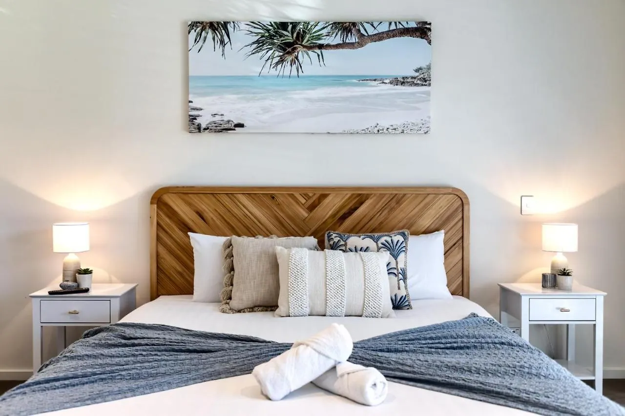 Modern Palms Getaway Villa Gold Coast