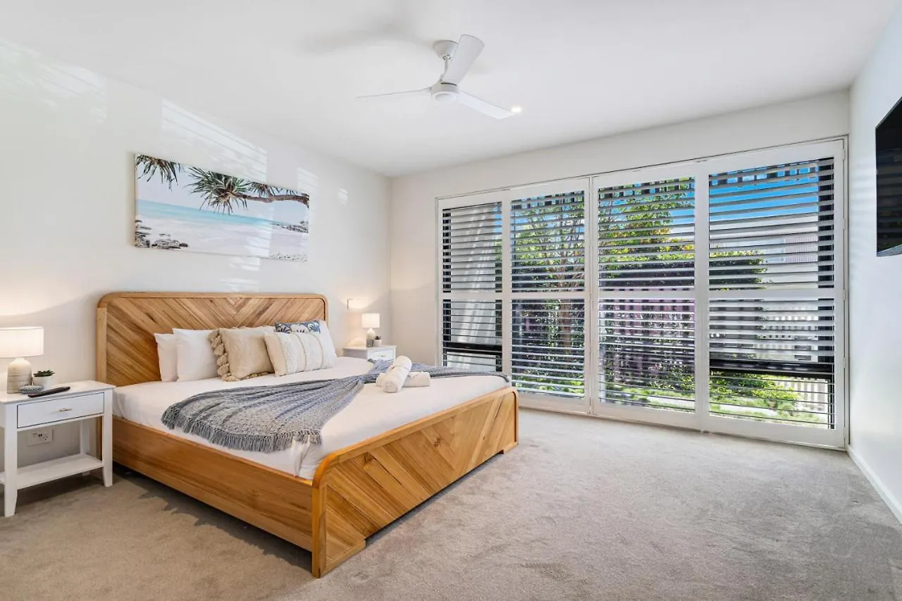Modern Palms Getaway Villa Gold Coast Holiday home